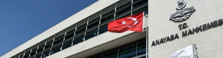 Vergi İade Talebine İlişkin Davalarda Teminat Alınmadan Yürütmenin Durdurulması Kararı Verilemeyeceğini Öngören Hükmün Anayasa Mahkemesince İptaline Karar Verilmiştir